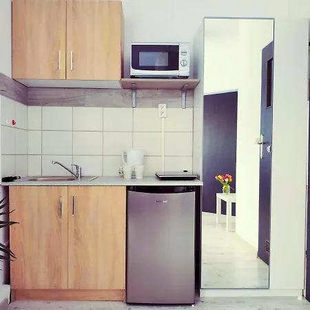 Kawalerki Z Kuchnia - Self Check In - With Kitchen Апартаменты Познань